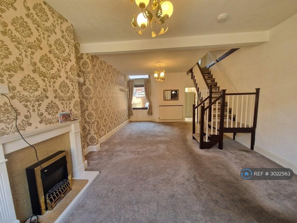 House in Salford - View 2