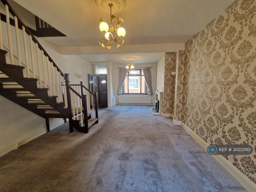 House in Salford - View 3