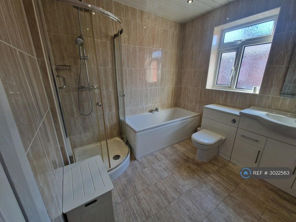 House in Salford - More