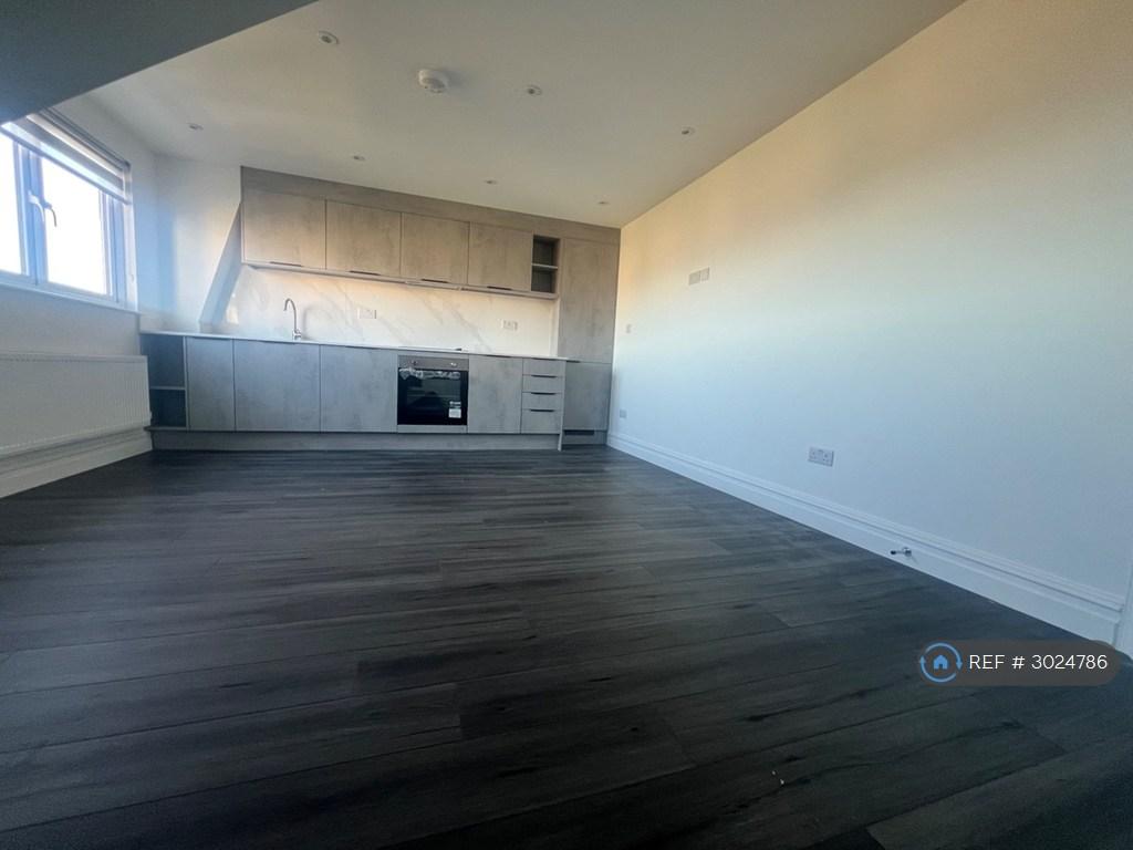 Apartment in London - View 2