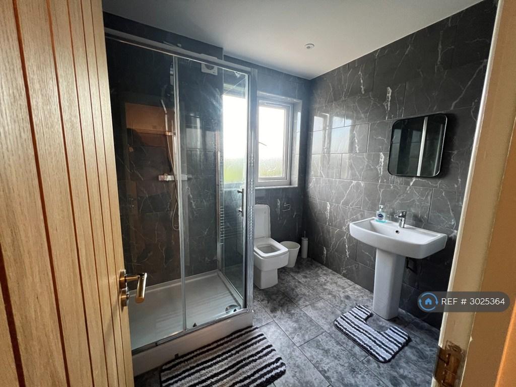 House in London - View 5