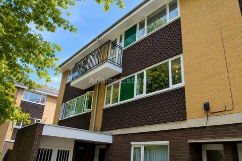 3 bedroom flat to rent, Nelson Terrace, Reading