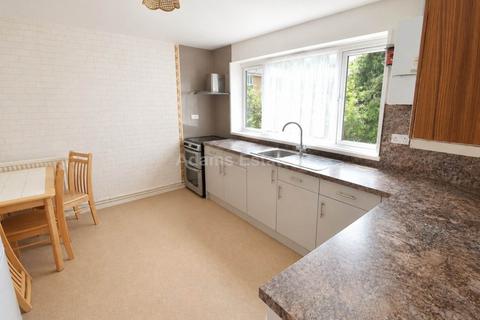 3 bedroom flat to rent, Nelson Terrace, Reading