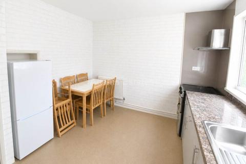 3 bedroom flat to rent, Nelson Terrace, Reading