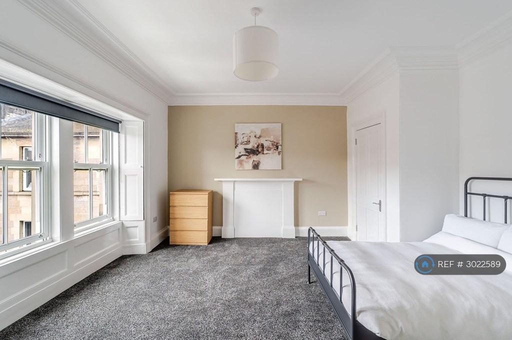 Apartment in Edinburgh - More