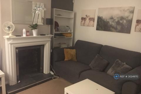 1 bedroom in a house share to rent, Tachbrook Road, Feltham, TW14