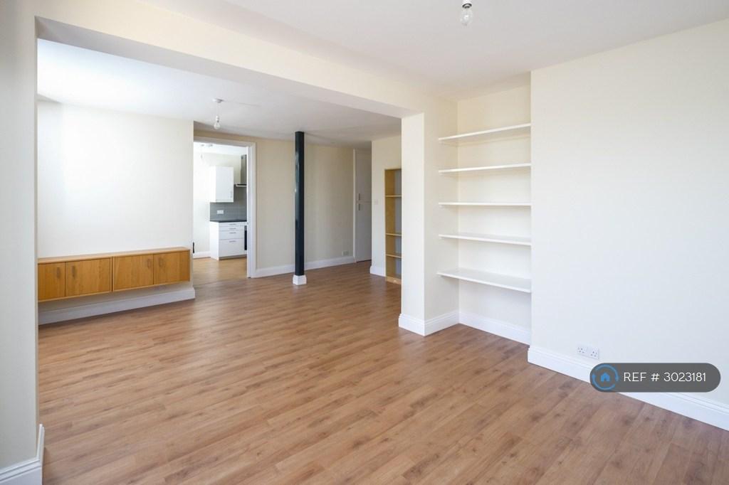 Apartment in London - View 3