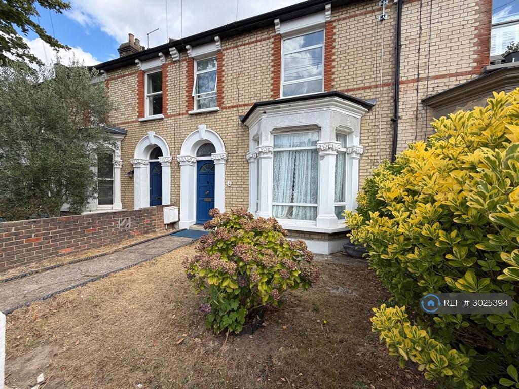 House in London, Manor Park - View 2