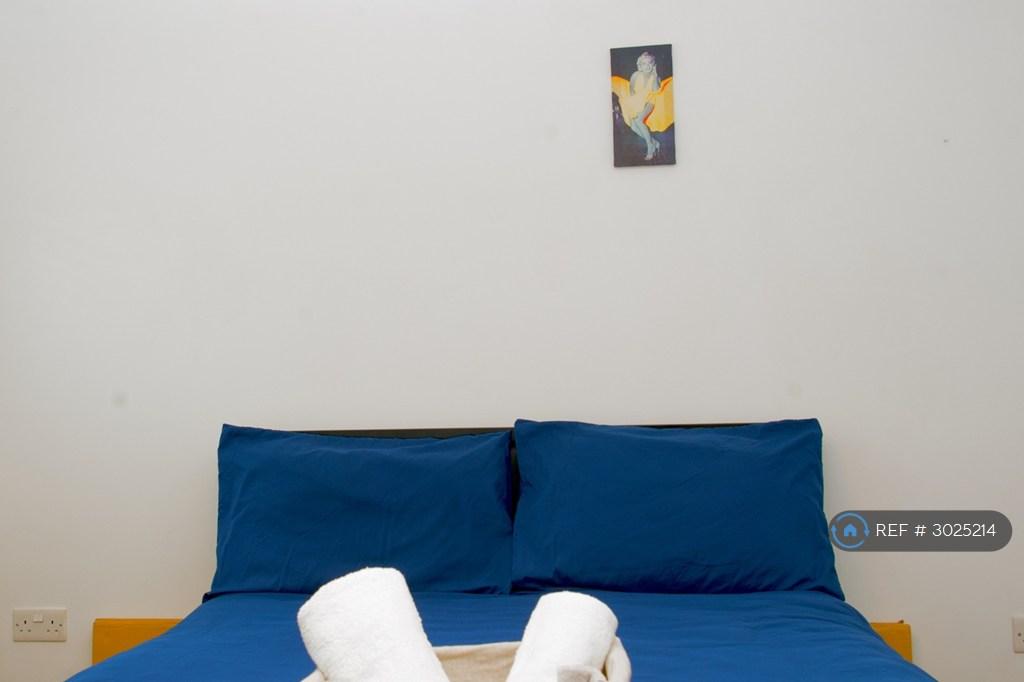 Apartment in London - View 2