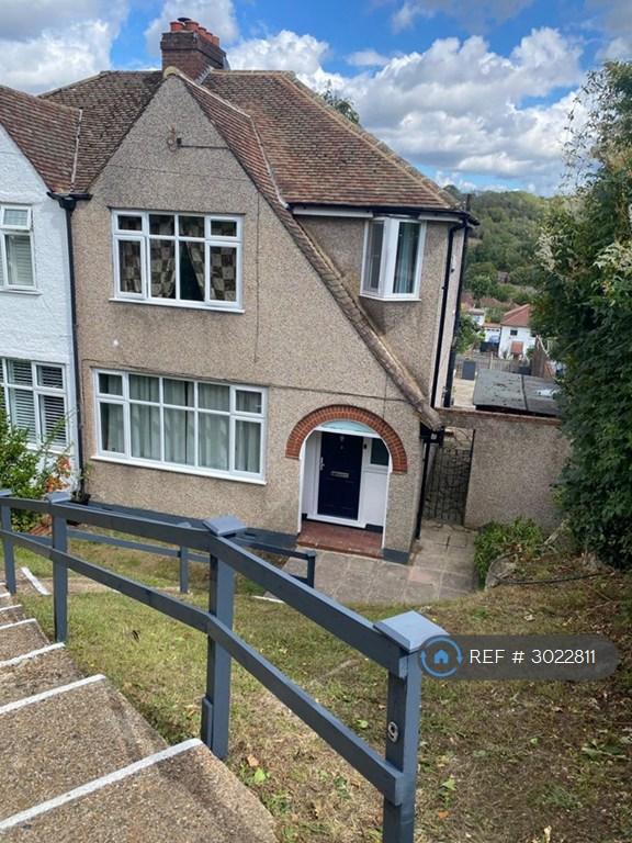 House in Whyteleafe - View 2