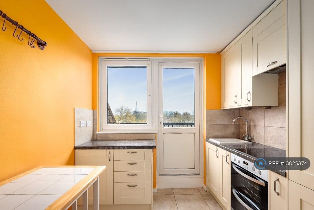 Apartment in London - View 4