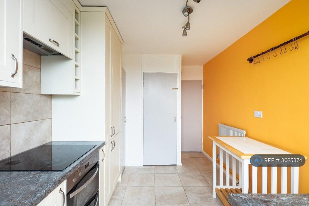 Apartment in London - More