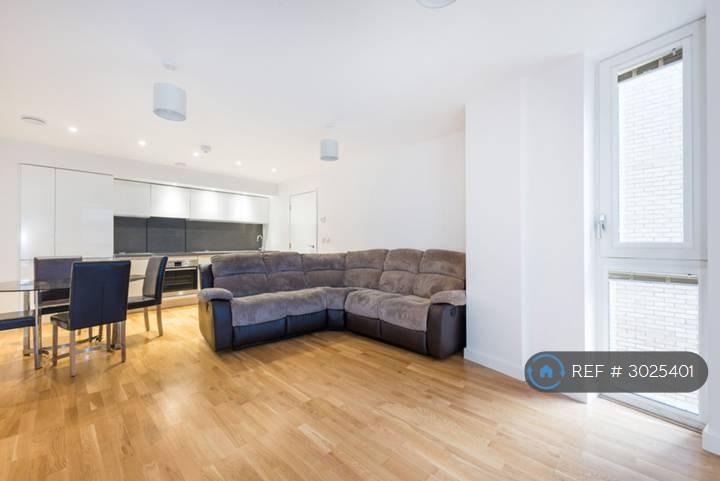 Apartment in Brentford - View 2