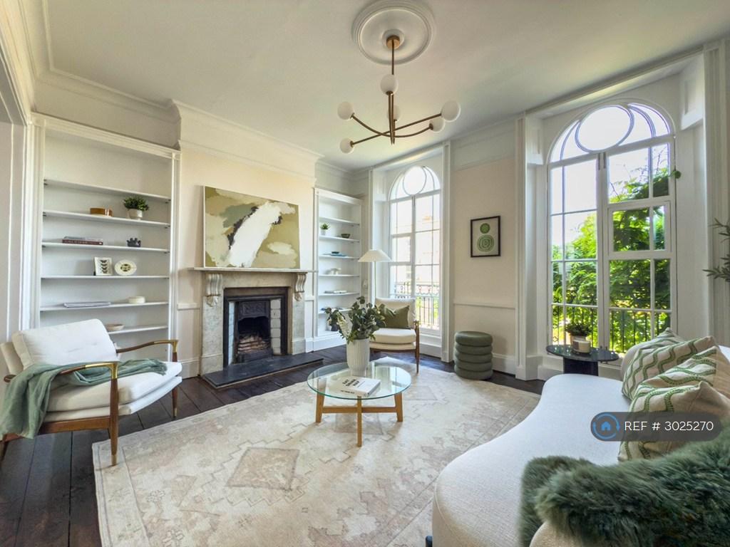 House in London - View 2