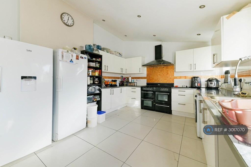 House in London - View 4