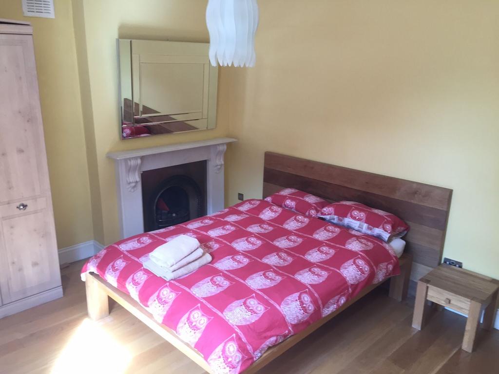 Apartment in Islington - View 4