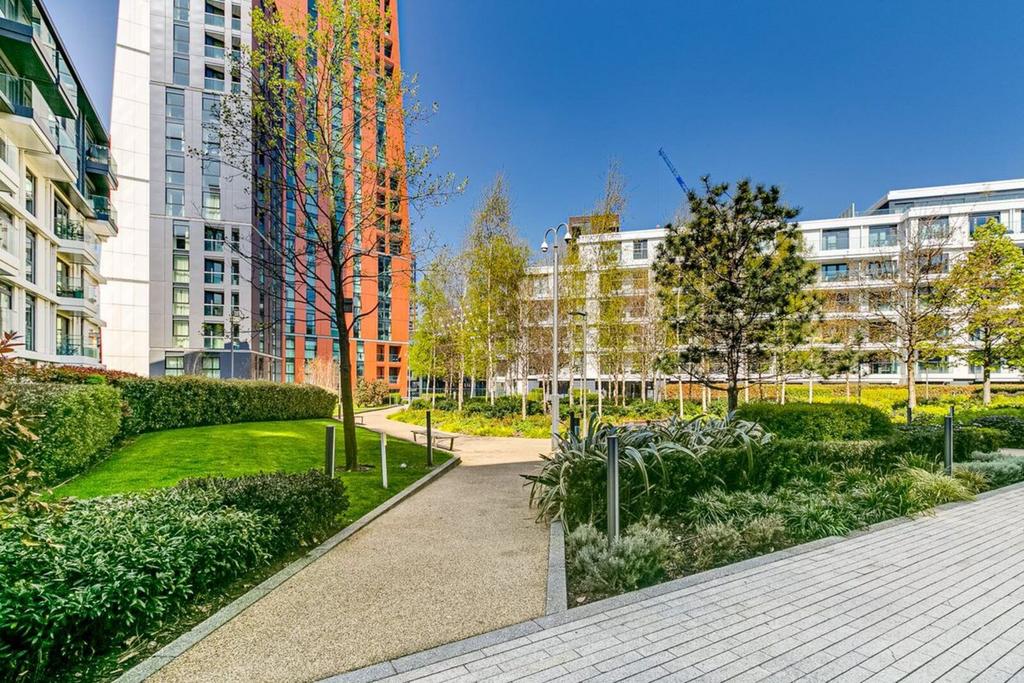 Apartment in London - View 2