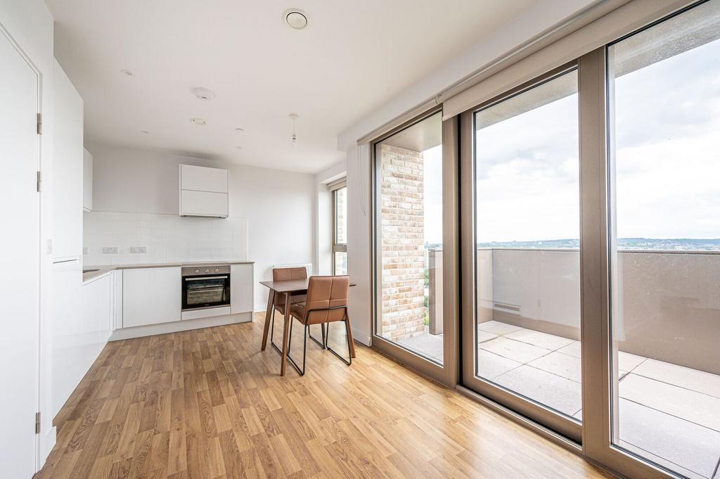Apartment in London - View 3