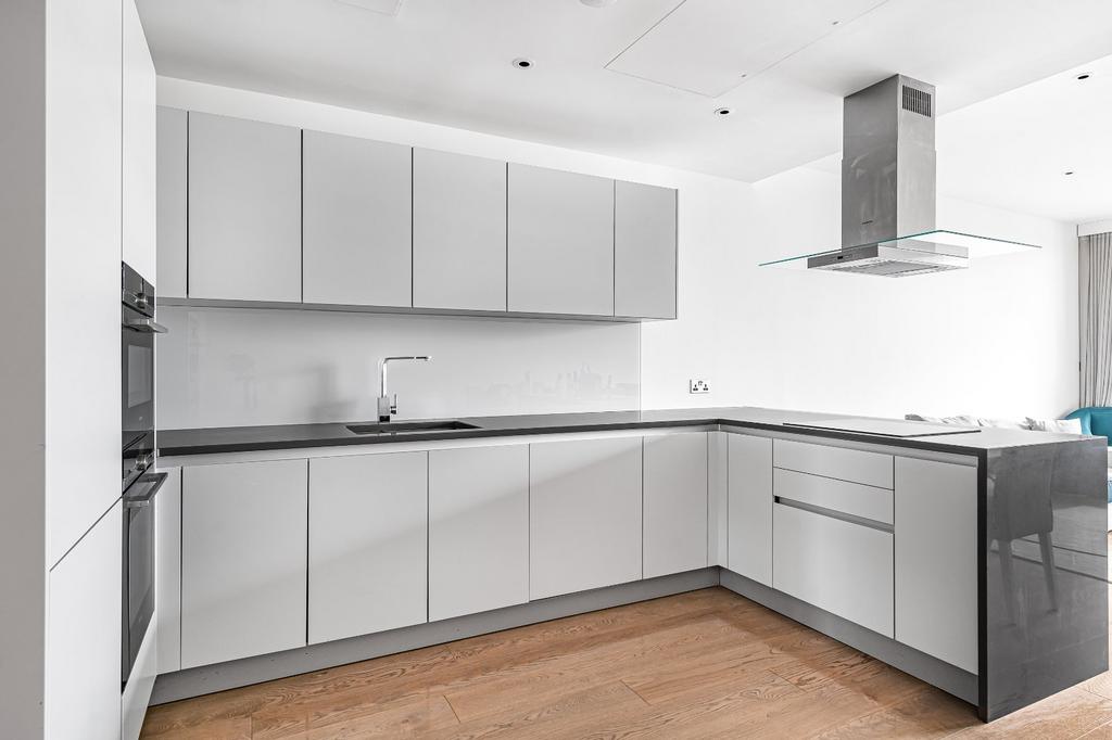 Apartment in London - View 3