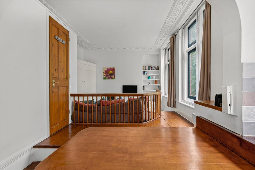 Apartment in London - View 4