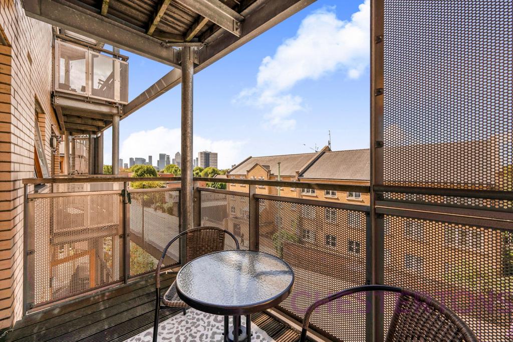 Apartment in London - View 2