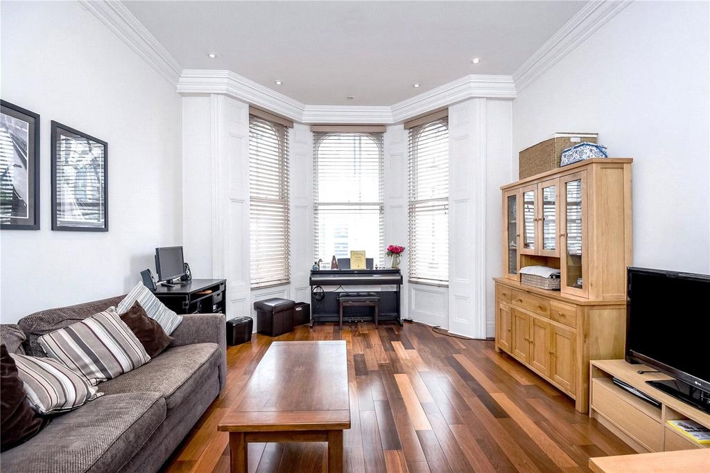 Apartment in Campden Hill - View 2