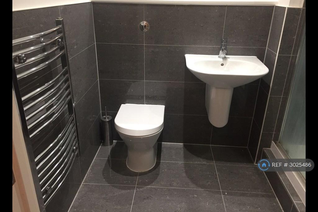 Apartment in Cardiff - View 3
