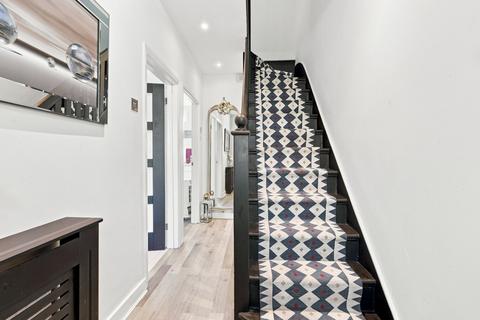 3 bedroom end of terrace house for sale, North Countess Road, London E17