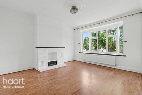 2 bedroom apartment for sale, Wingletye Lane, Hornchurch