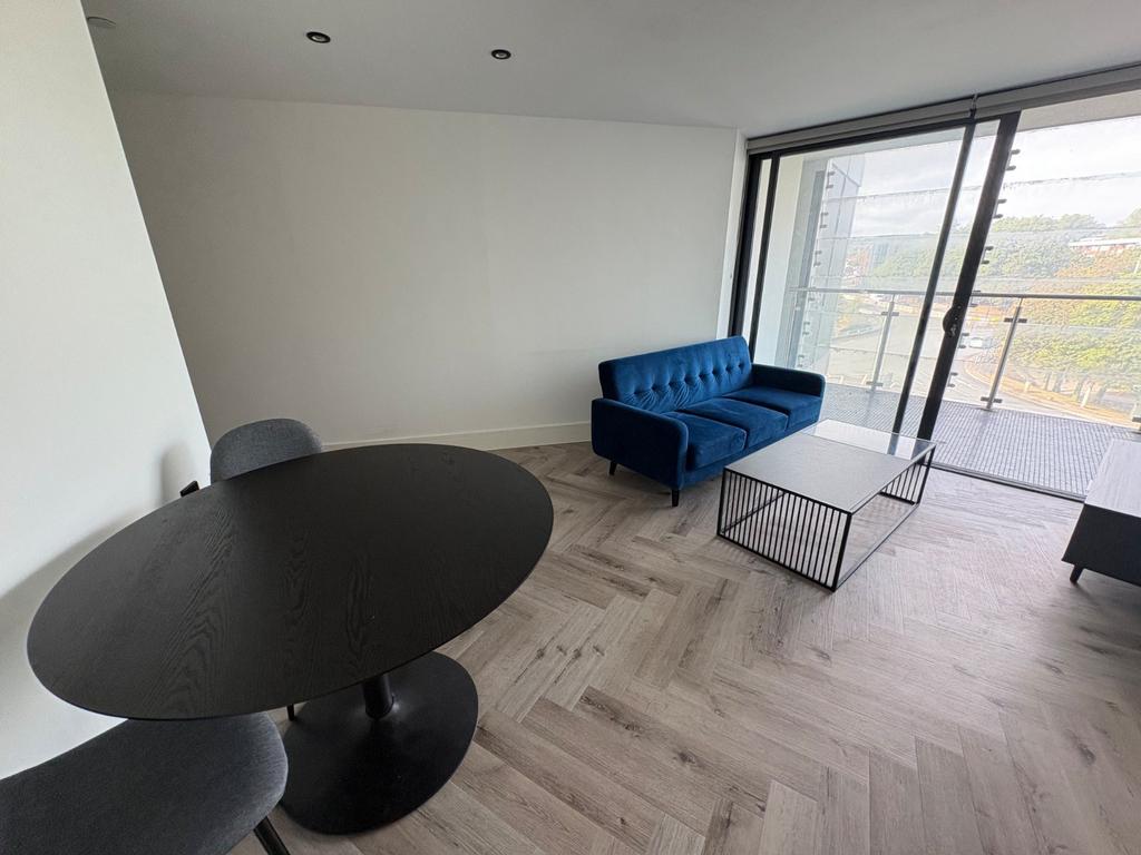 Apartment in Sheffield - View 3