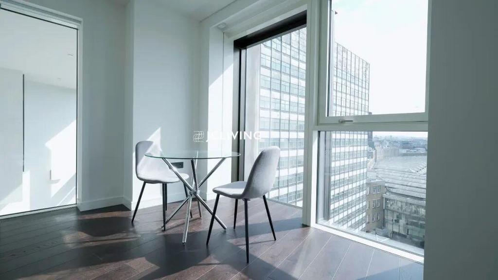 Apartment in London - View 2
