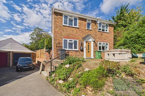 3 bedroom detached house for sale, Bellingham Close, St. Leonards-On-Sea