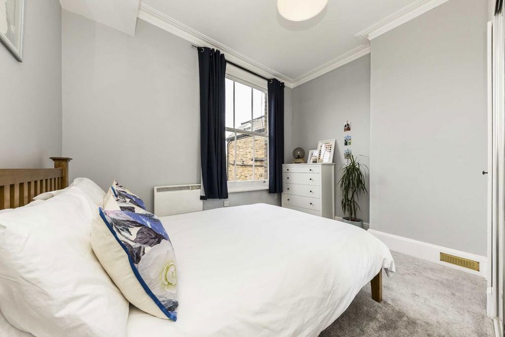 Apartment in London - More