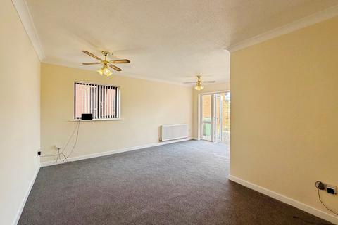 2 bedroom detached bungalow for sale, Hillside Close, Evesham, WR11
