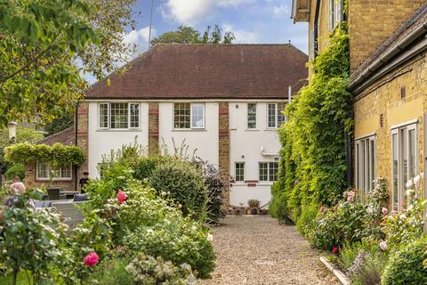 undefined, Oatlands Avenue, Weybridge, KT13