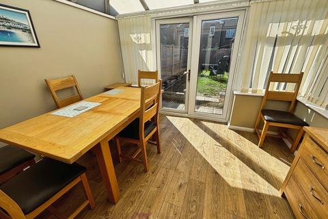2 bedroom semi-detached house for sale, Victoria Avenue, Doncaster DN7