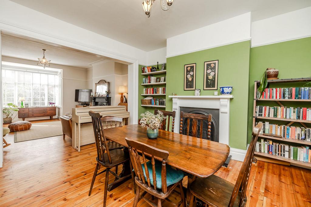 House in Newcastle Upon Tyne - View 4