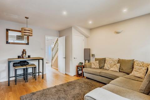 3 bedroom end of terrace house for sale, The Woodlands, Smallfield, Horley