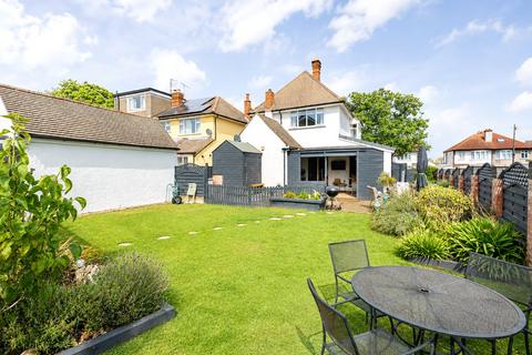3 bedroom detached house for sale, Barnston Road, Thingwall, Wirral, CH61