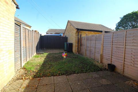 2 bedroom semi-detached house for sale, Swale Avenue, Peterborough