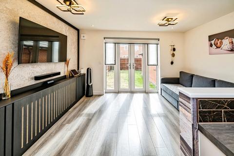 4 bedroom semi-detached house for sale, Grand Junction, Broughton, Aylesbury, Buckinghamshire, HP22