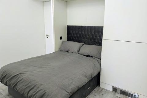 Studio to rent, Clippers Quay, Salford Quays, Salford, M50