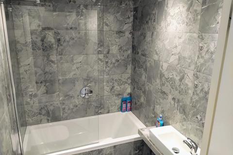 Studio to rent, Clippers Quay, Salford Quays, Salford, M50