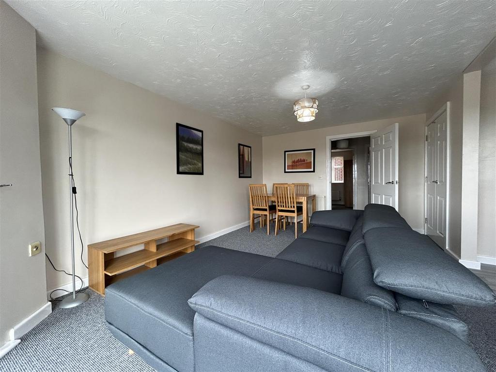 Apartment in Salford, Wardley - View 4