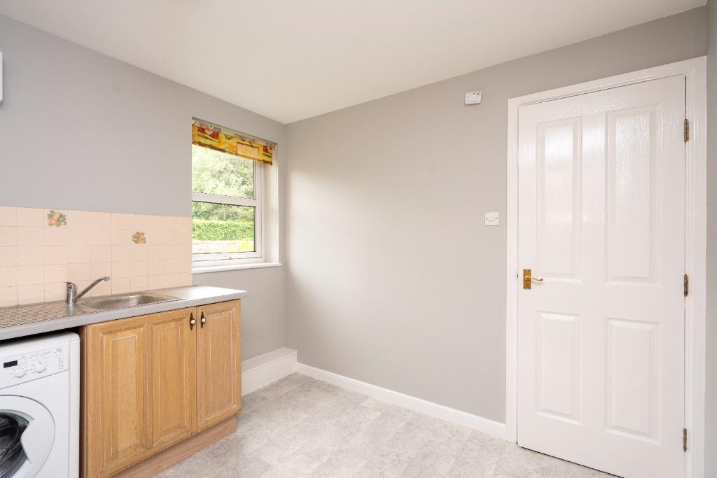 Apartment in Edinburgh - More