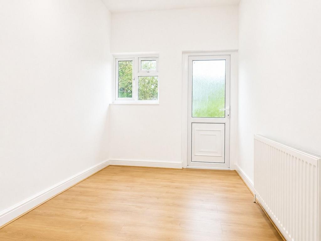 Apartment in Thornton Heath - View 4