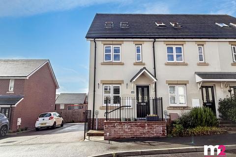 3 bedroom end of terrace house for sale, Bretherton Way, Abergavenny NP7