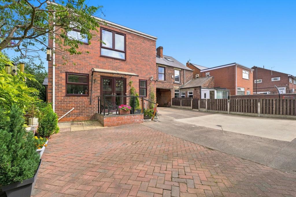 House in Sheffield, Woodhouse Mill, Woodhouse - View 3