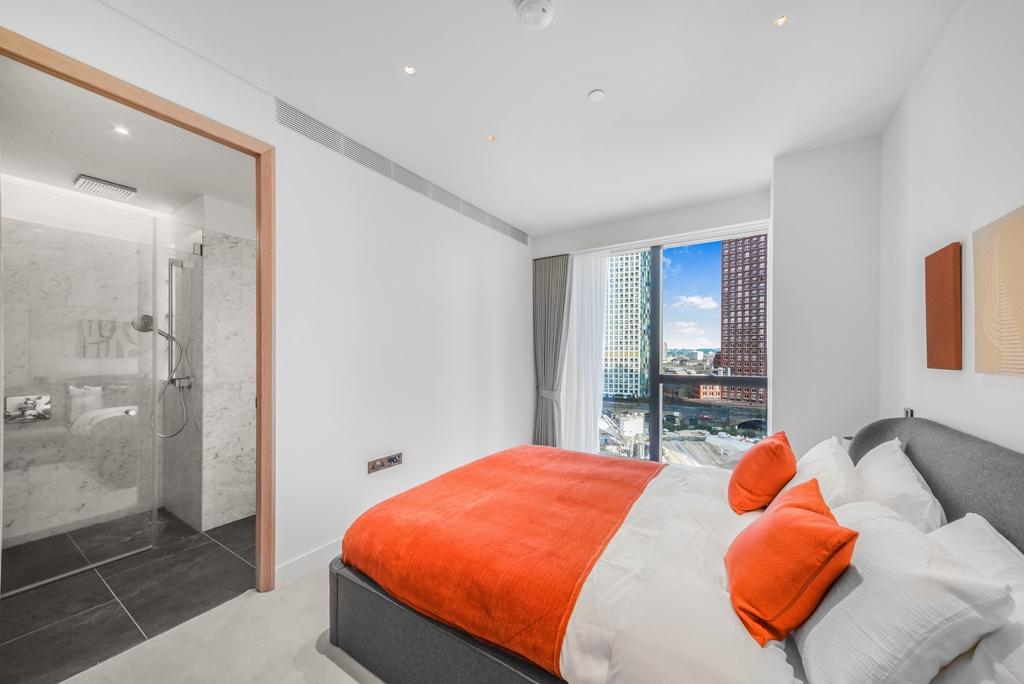 Apartment in London - View 3