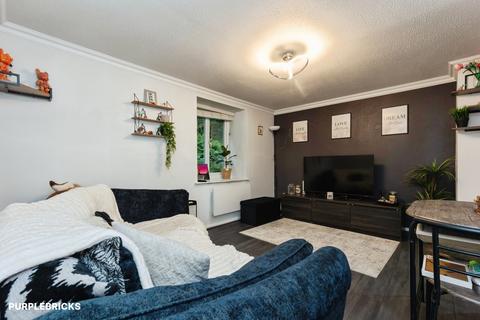 undefined, Oldham Road, Ashton-under-Lyne, OL7